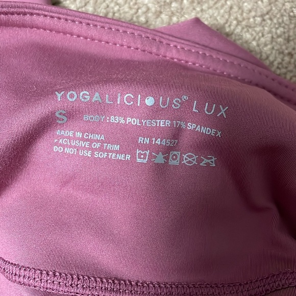 Yogalicious Lux High Rise Leggings with Pockets in Pink - Ankle 7/8 Length - Picture 6 of 6